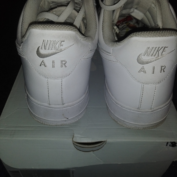 Shoes - Picture 4 of 5